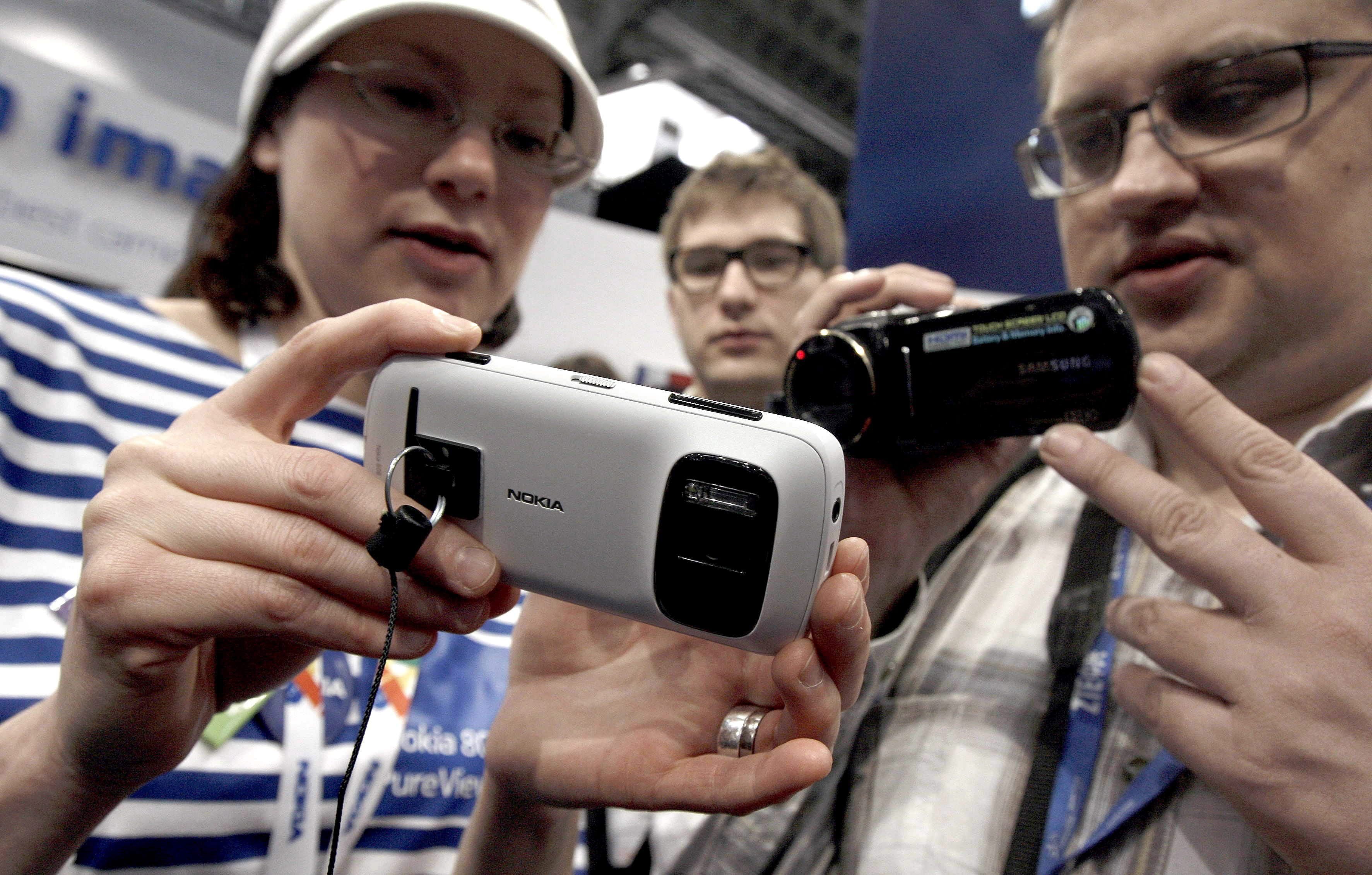 Партинен е отговорен за камерите PureView на смартфоните Lumia на Nokia