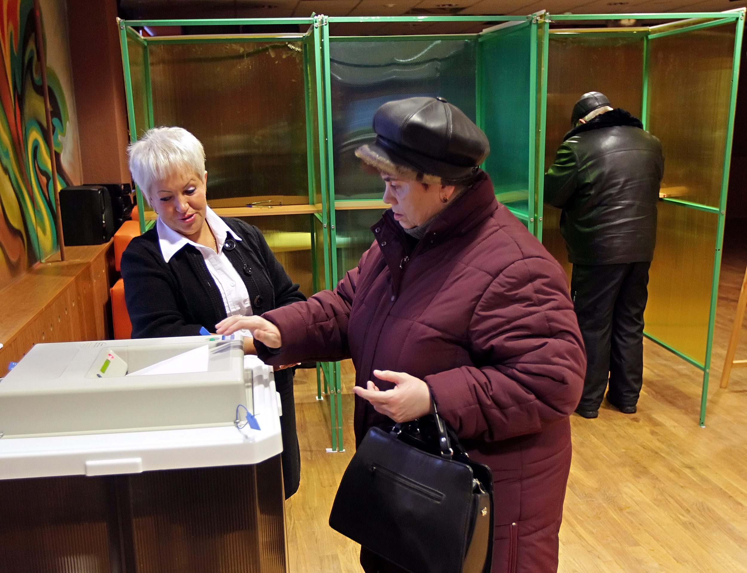 Гласуването в богатите на ресурси Чукотка, Якутия, Камчатка, Магадан и о-в Сахалин започна още вчера