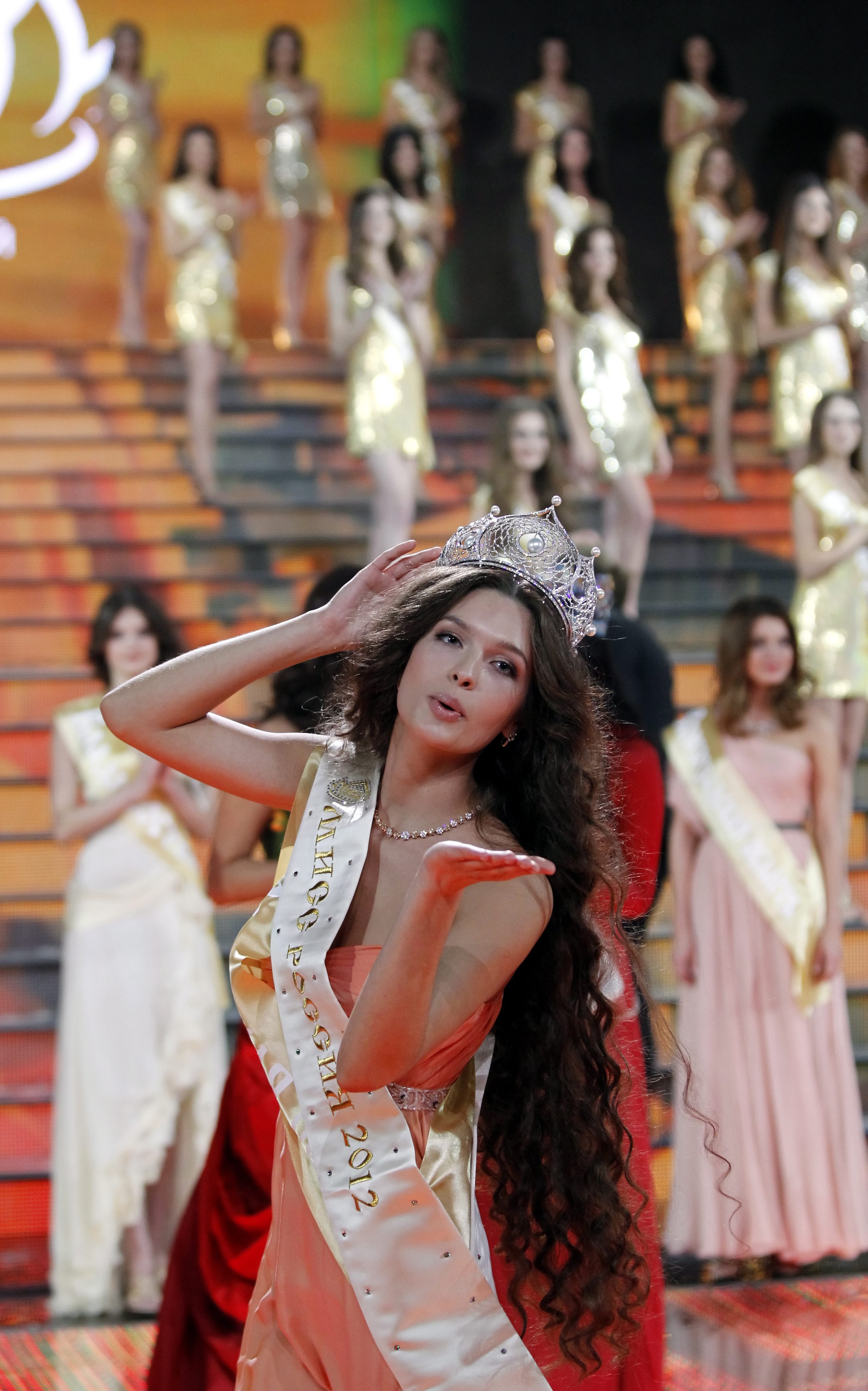 Красавица от Смоленск е Мис Русия 2012