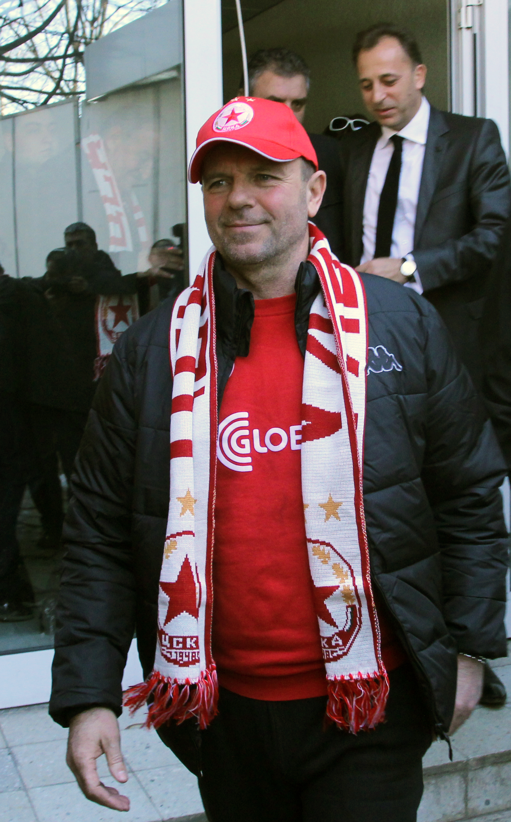 Стойчо Младенов стана на 55 г.