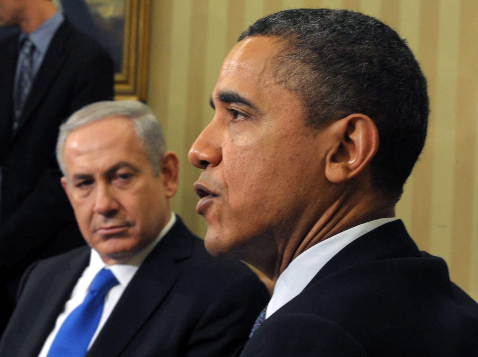 Панета: САЩ могат да ударят Иран по-силно, отколкото Израел