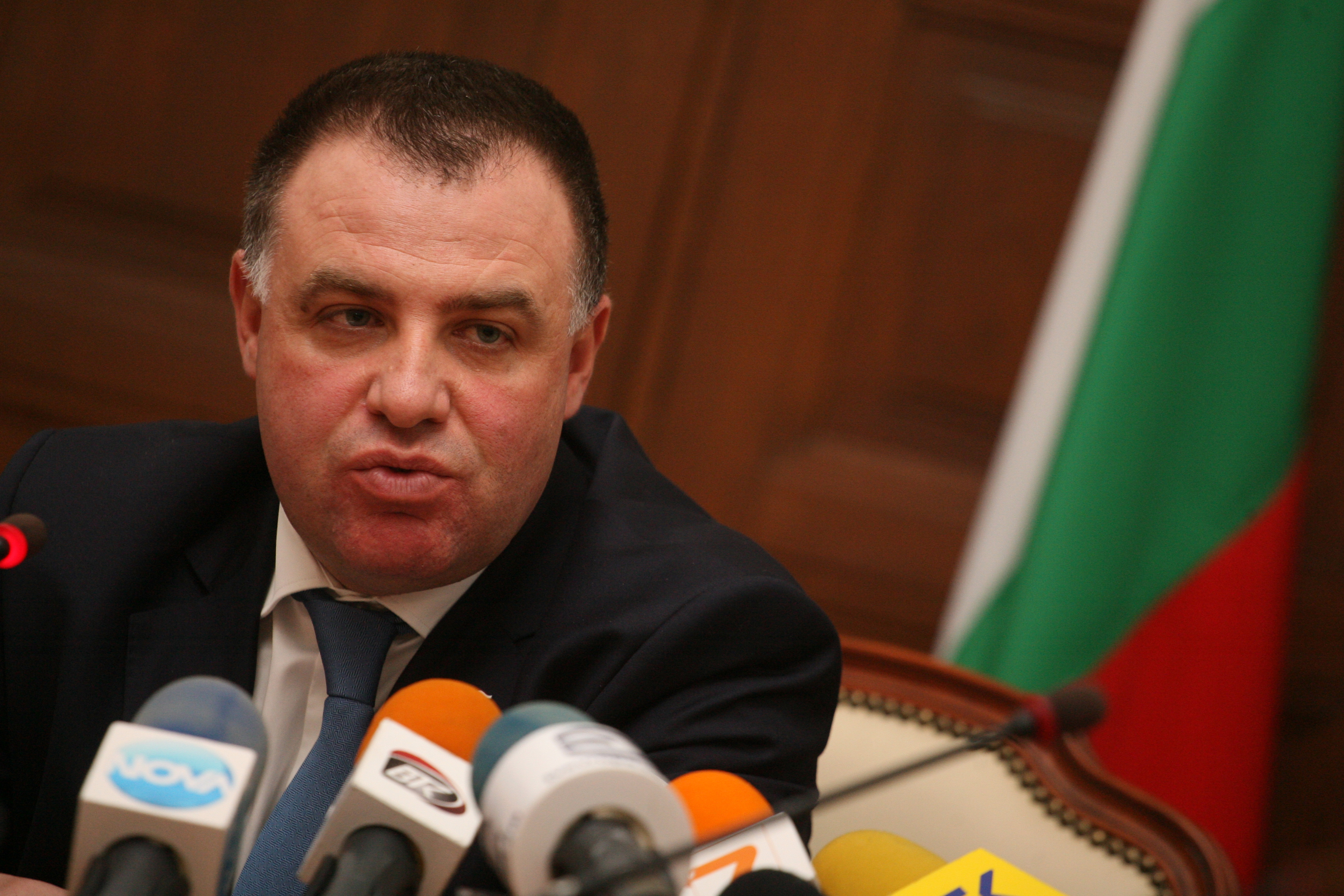 Найденов: Няма как да бъде внесена захар от Чернобил