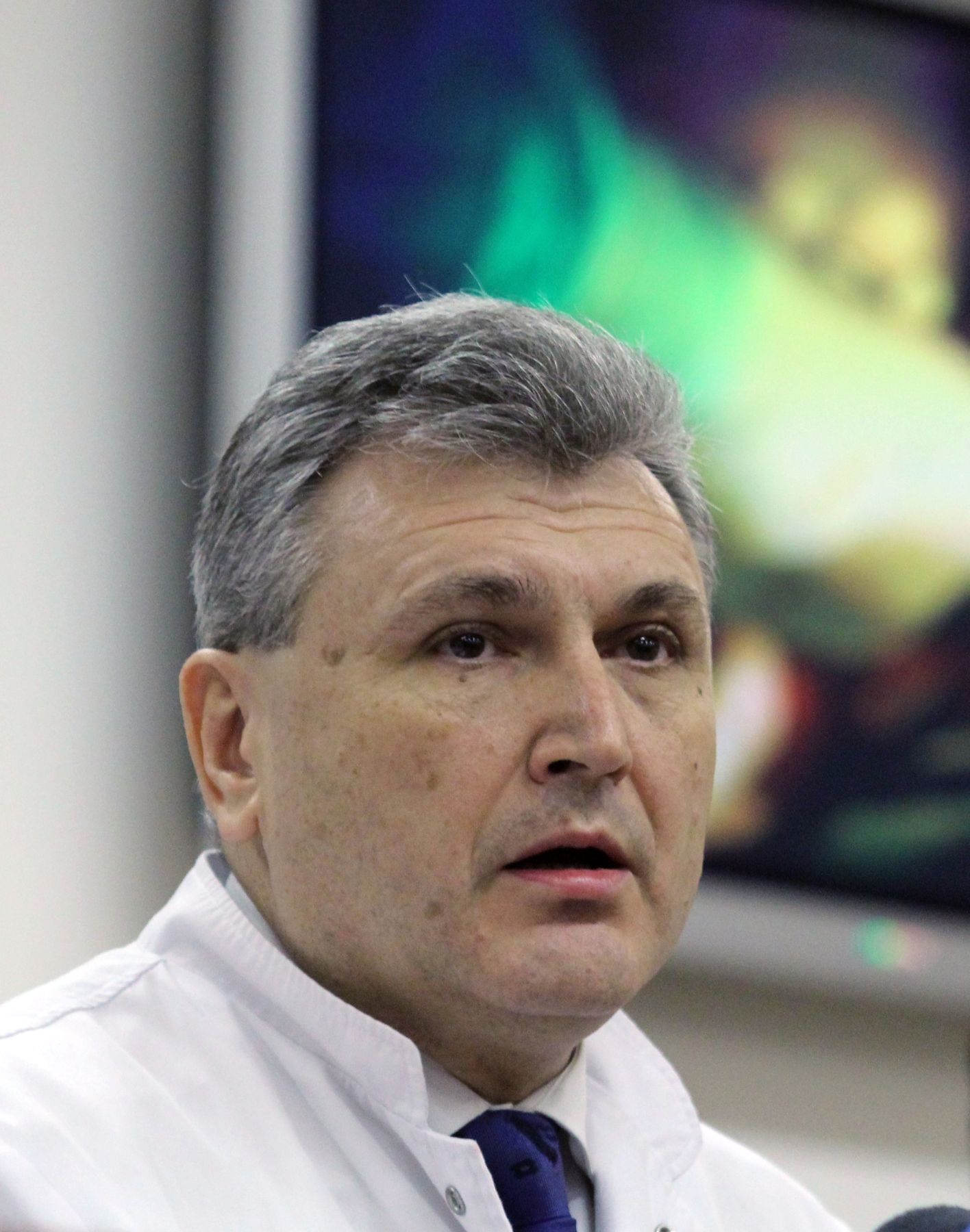 Проф. Любомир Спасов съобщи, че детската онкоболница трябва да е готова до пролетта на 2013 г.