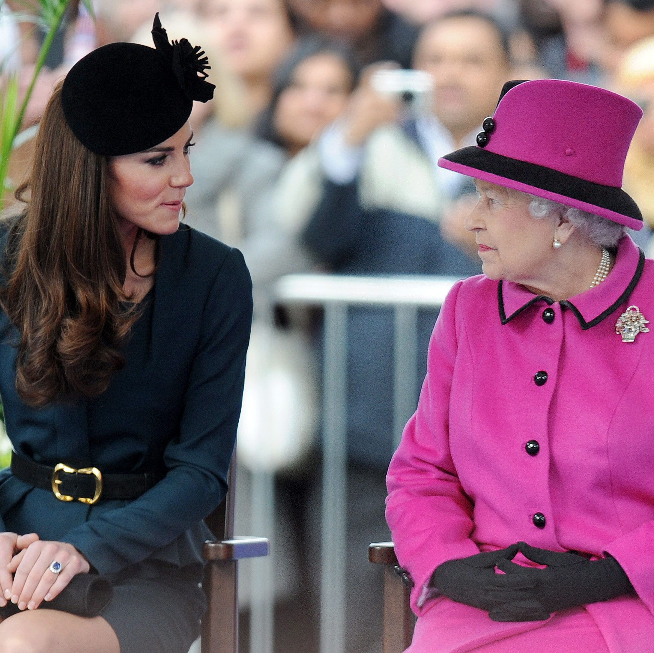 Кралица Елизабет II и херцогиня Катрин
