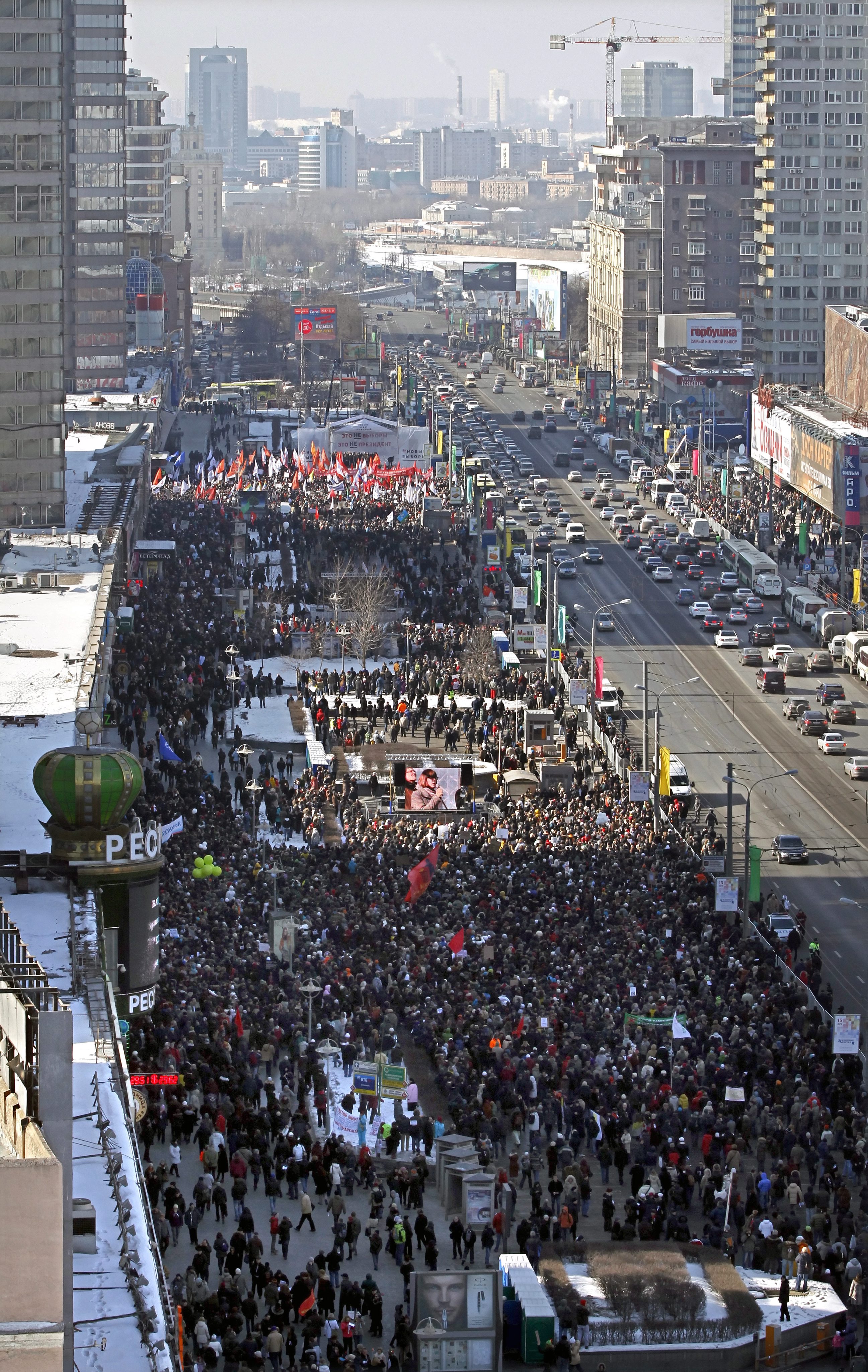 10 000 руснаци скандираха срещу Путин в Москва