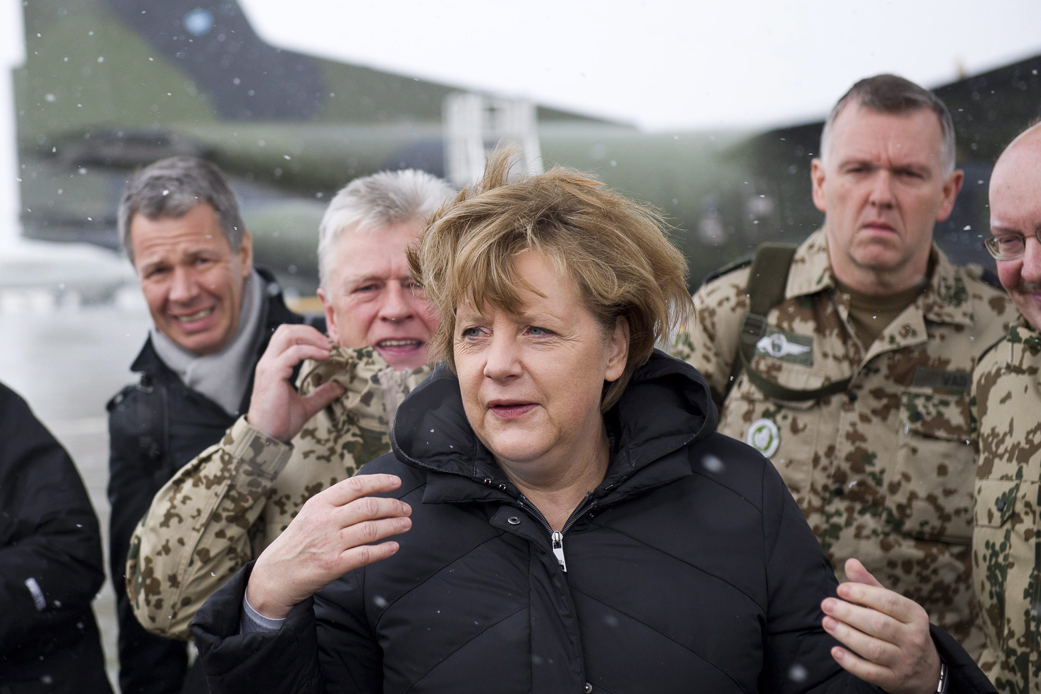 Германската канцлерка пристигна на необявено посещение в Афганистан