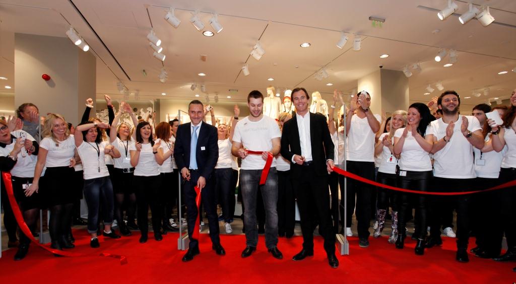 Откриване на първия магазин на H&M у нас