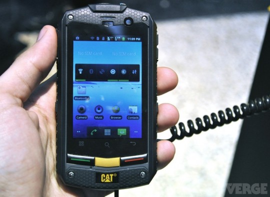 Производителят на строителна техника Caterpillar пуска свой смартфон
