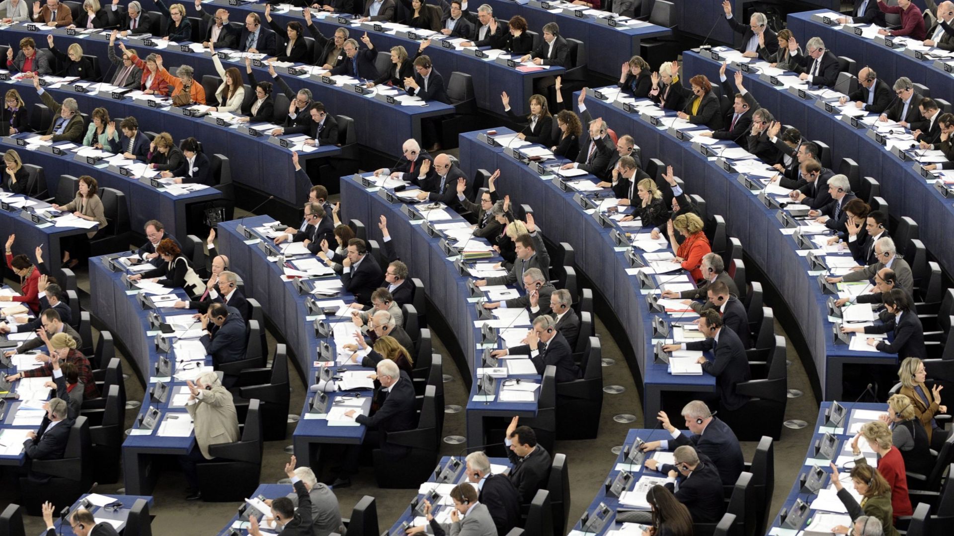 Европарламентът одобри 1 милиард евро финансова помощ  за Украйна 
