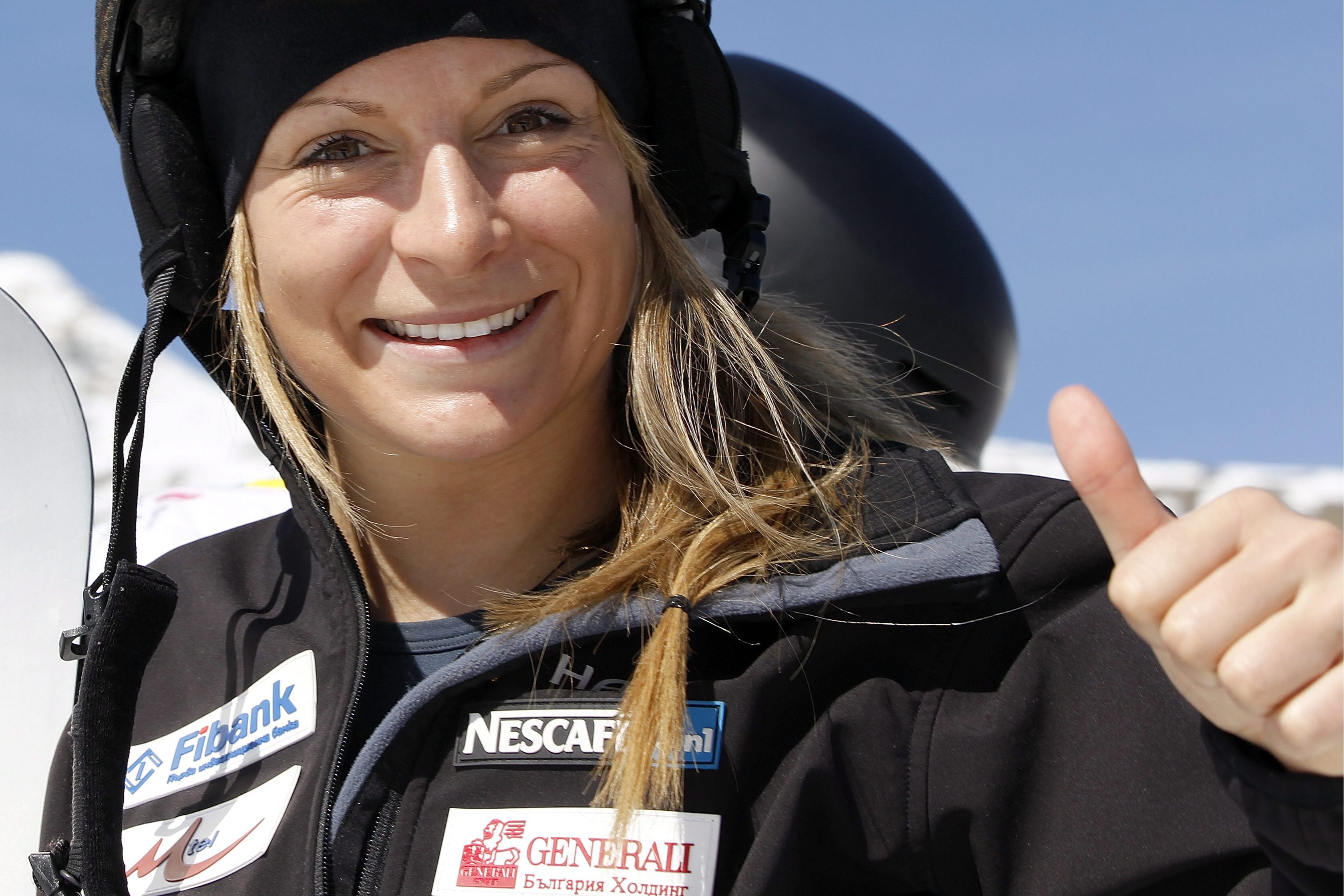 Александра Жекова завърши трета в генералното класиране на Световната купа по сноубордкрос