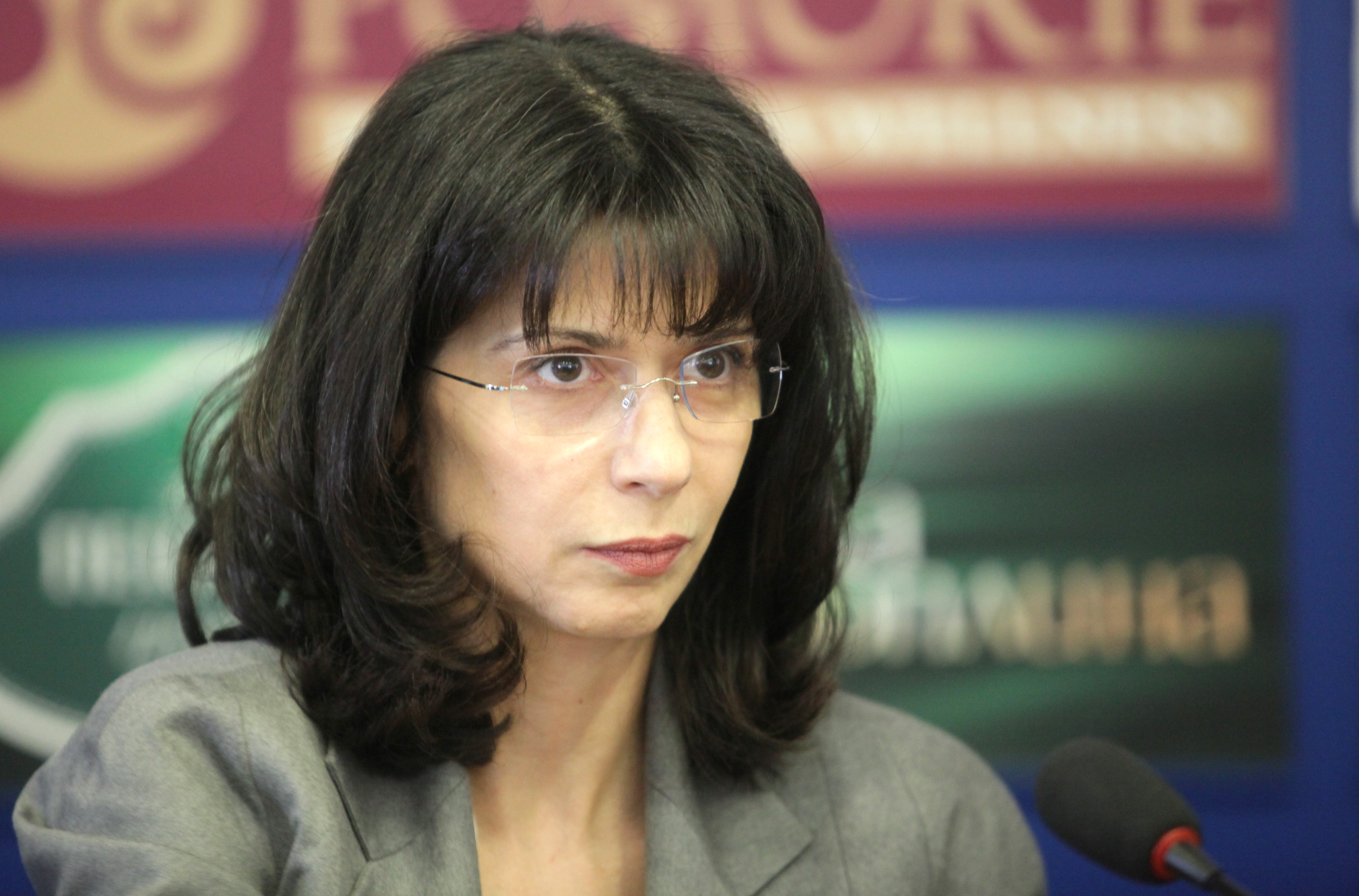 Моника Янова се закани да съди министри заради скандала ”Хохегер”