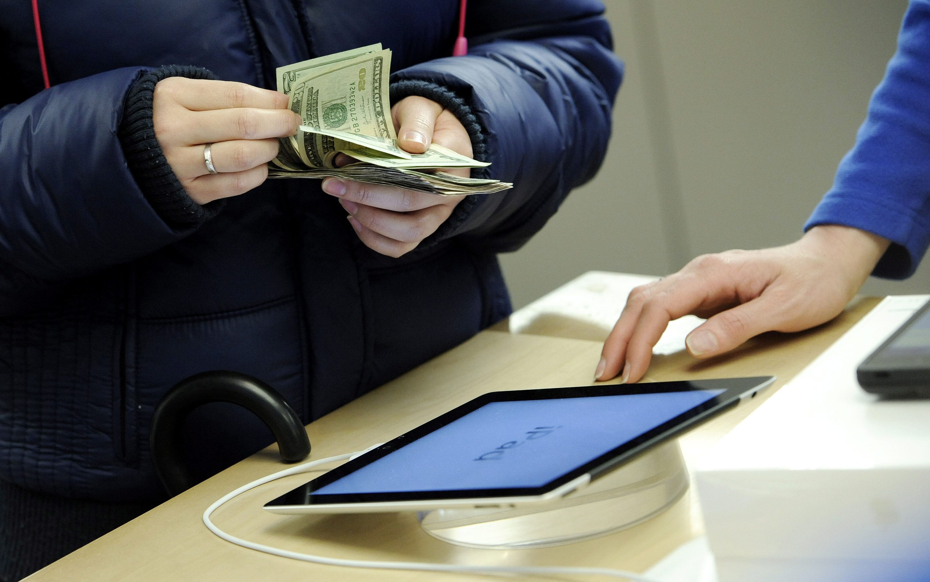 Apple отказва да продава iPad на иранци