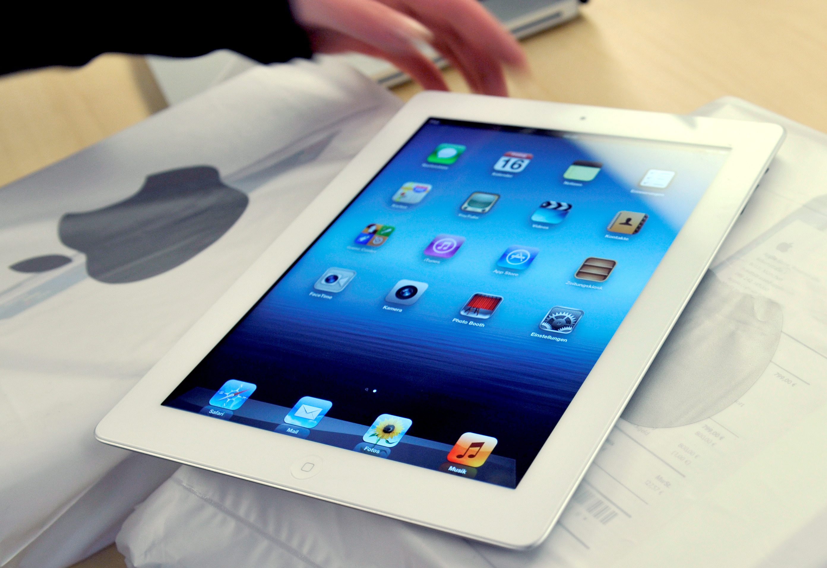 Новият iPad в магазин на Apple в Германия