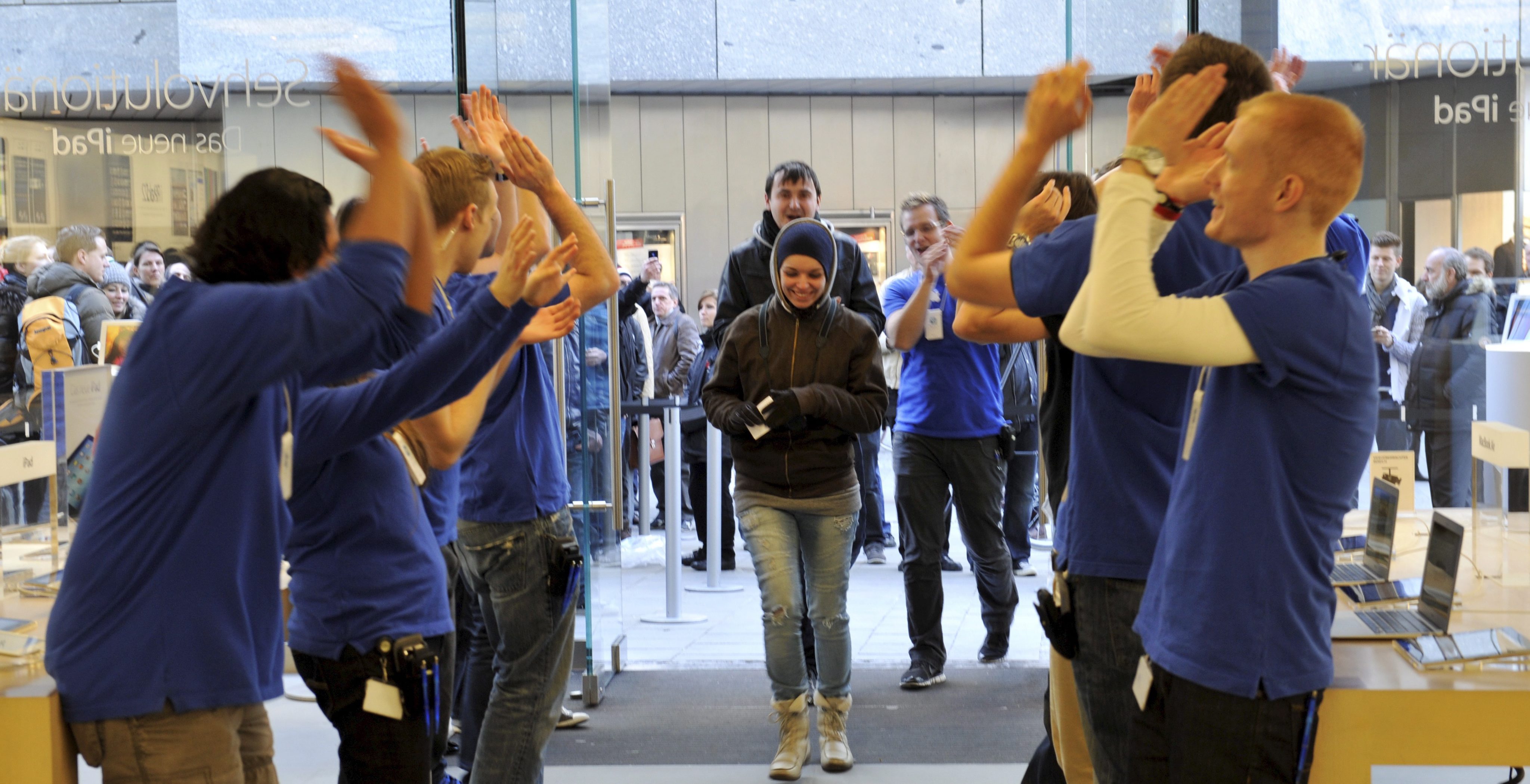 Стартът на новия iPad в Германия