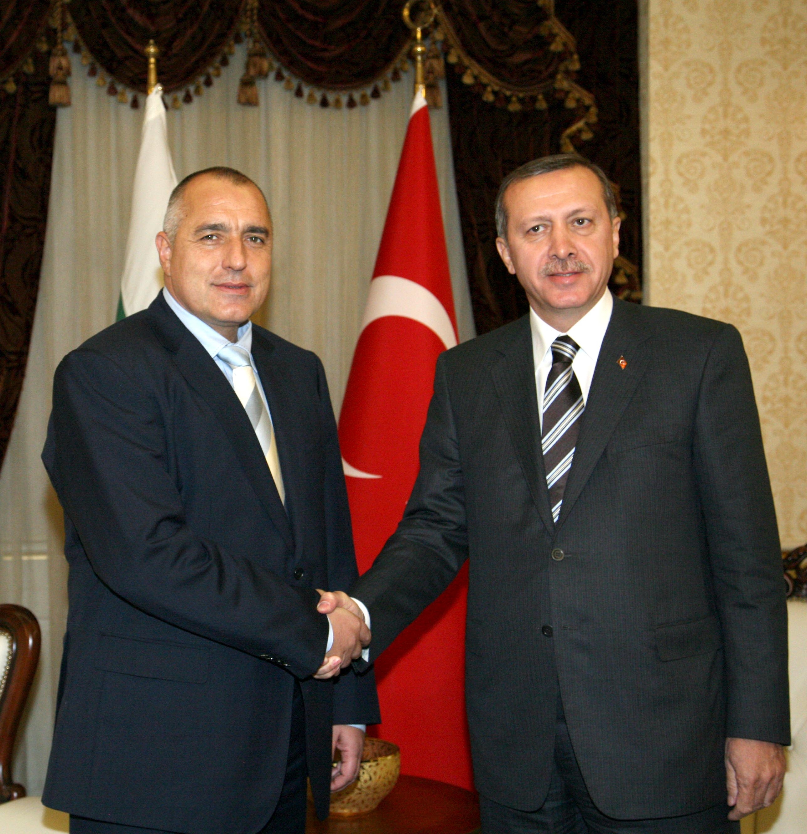 Правителствата на България и Турция ще заседават съвместно в Анкара