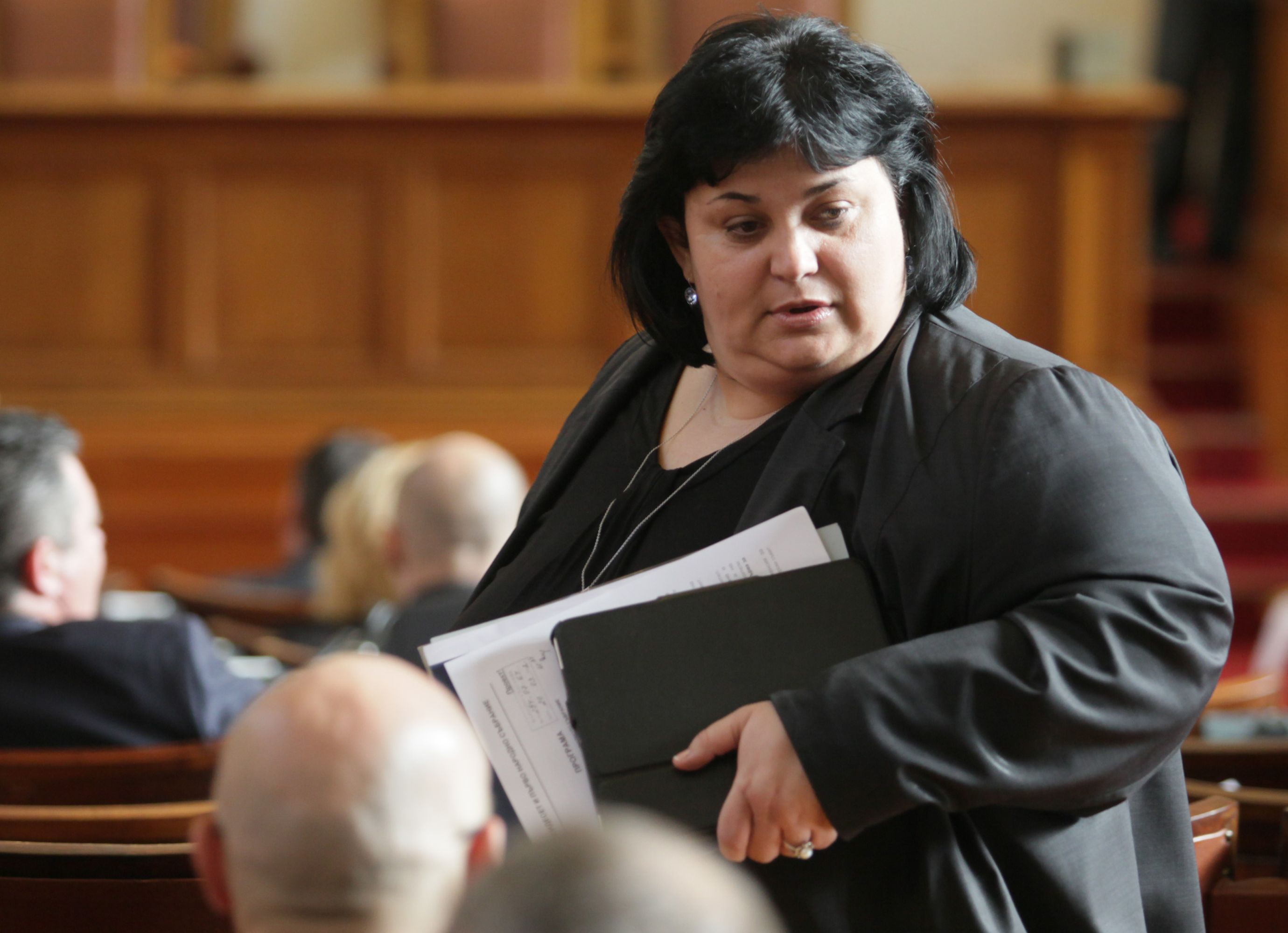 Депутатите подкрепиха ветото върху ”кариерните бонуси” за ВСС