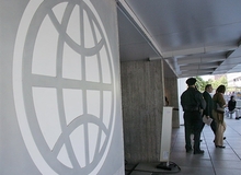 Трима се борят за Световната банка