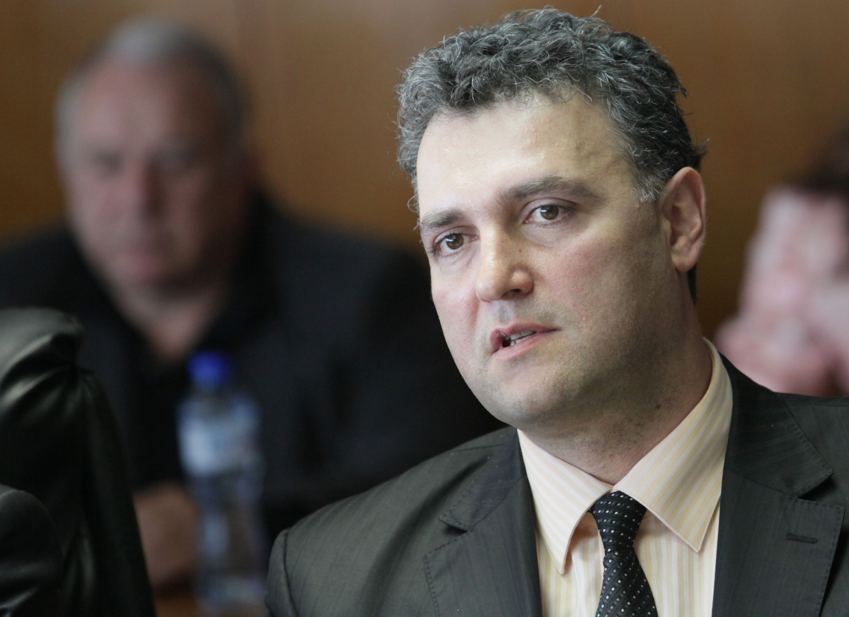 Валентин Николов е освободен от поста заместник-министър на икономиката