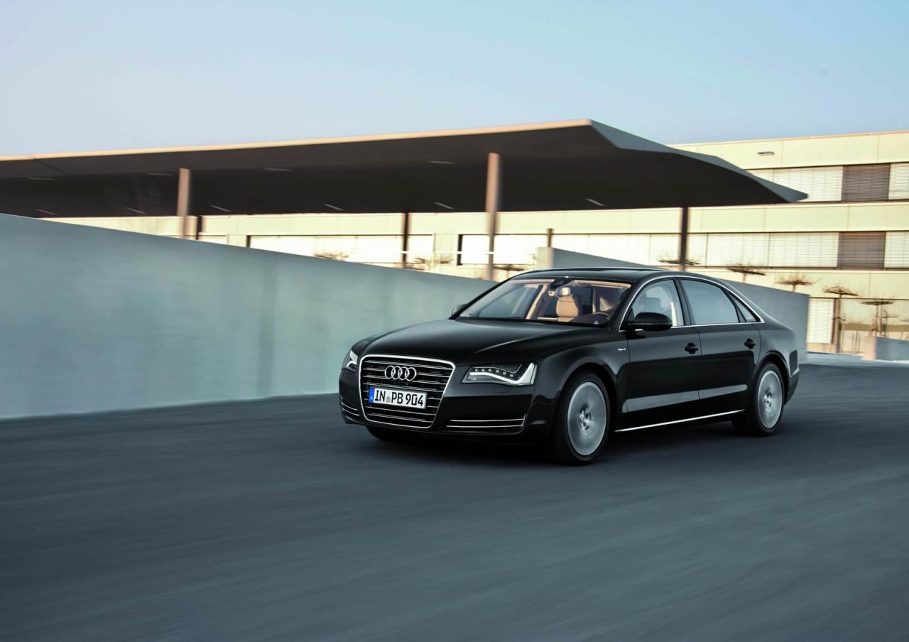 Audi: Следващото A8 ще разполага с безпилотен режим