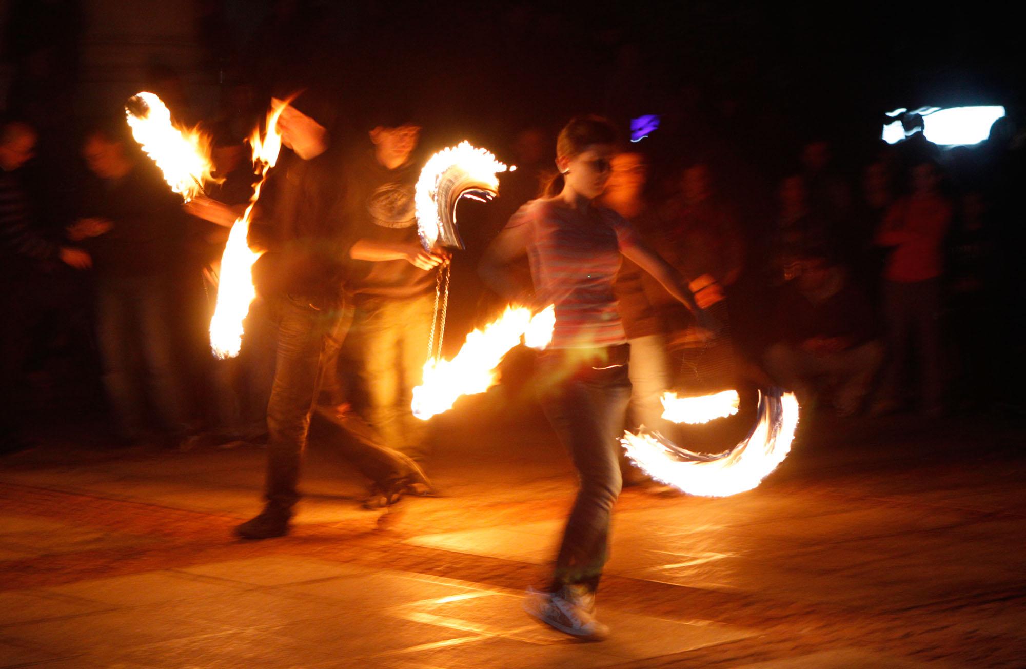 Огнено шоу за Часа на Земята в София