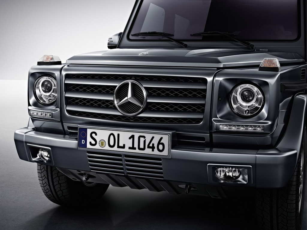 Mercedes разкри обновената G-класа (галерия)