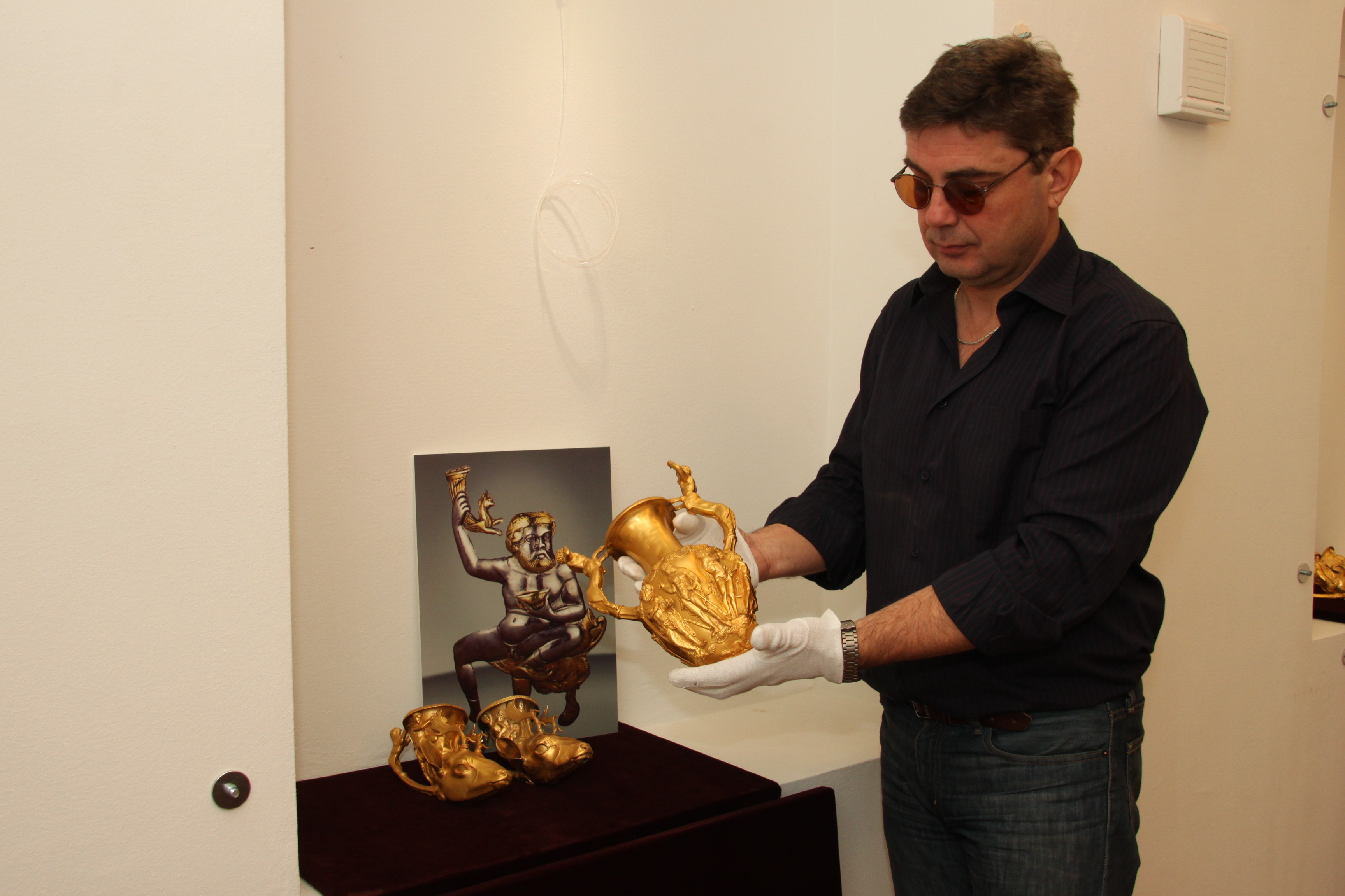 Експозицията ”Панагюрско златно съкровище” продължава да се радва на голям интерес по света