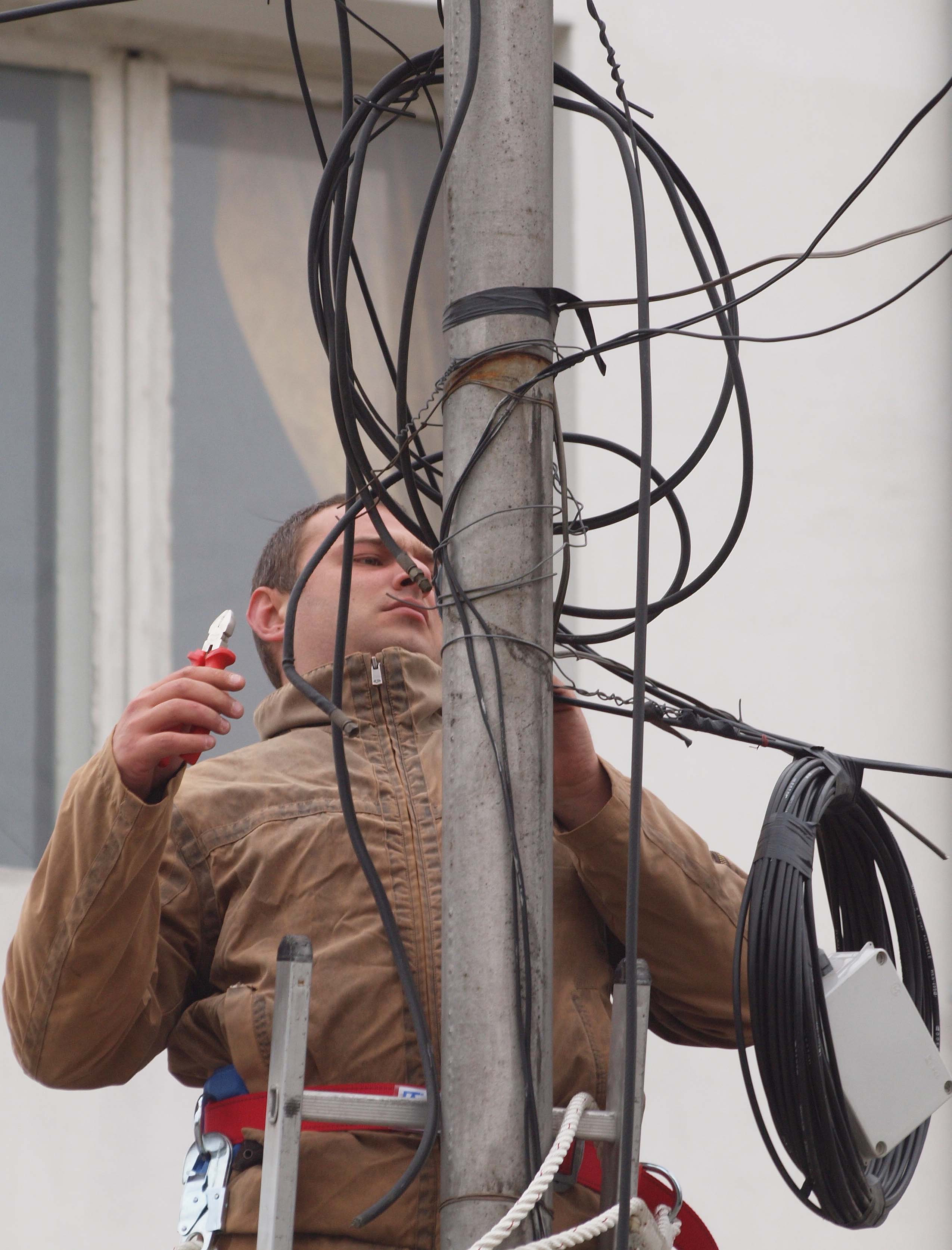 На булевард ”Придунавски” е бил откраднат около 200 метра кабел