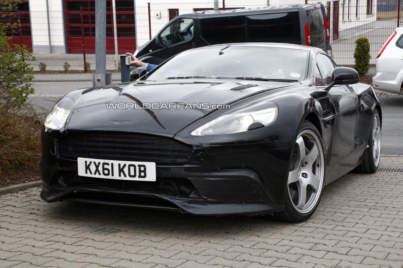 Aston Martin тества новия автомобил на Бонд