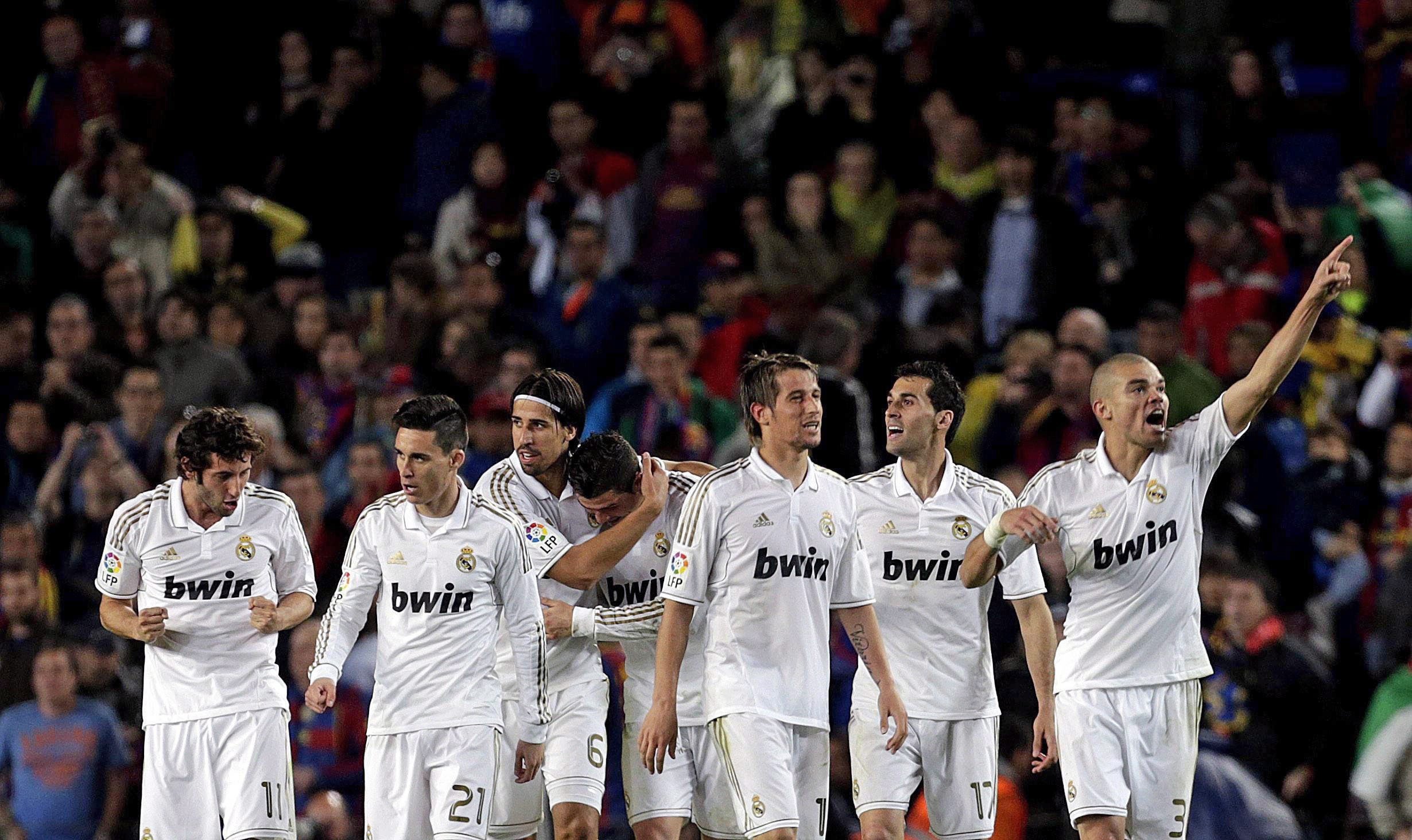 Реал Мадрид подчини Барселона на ”Ноу Камп”