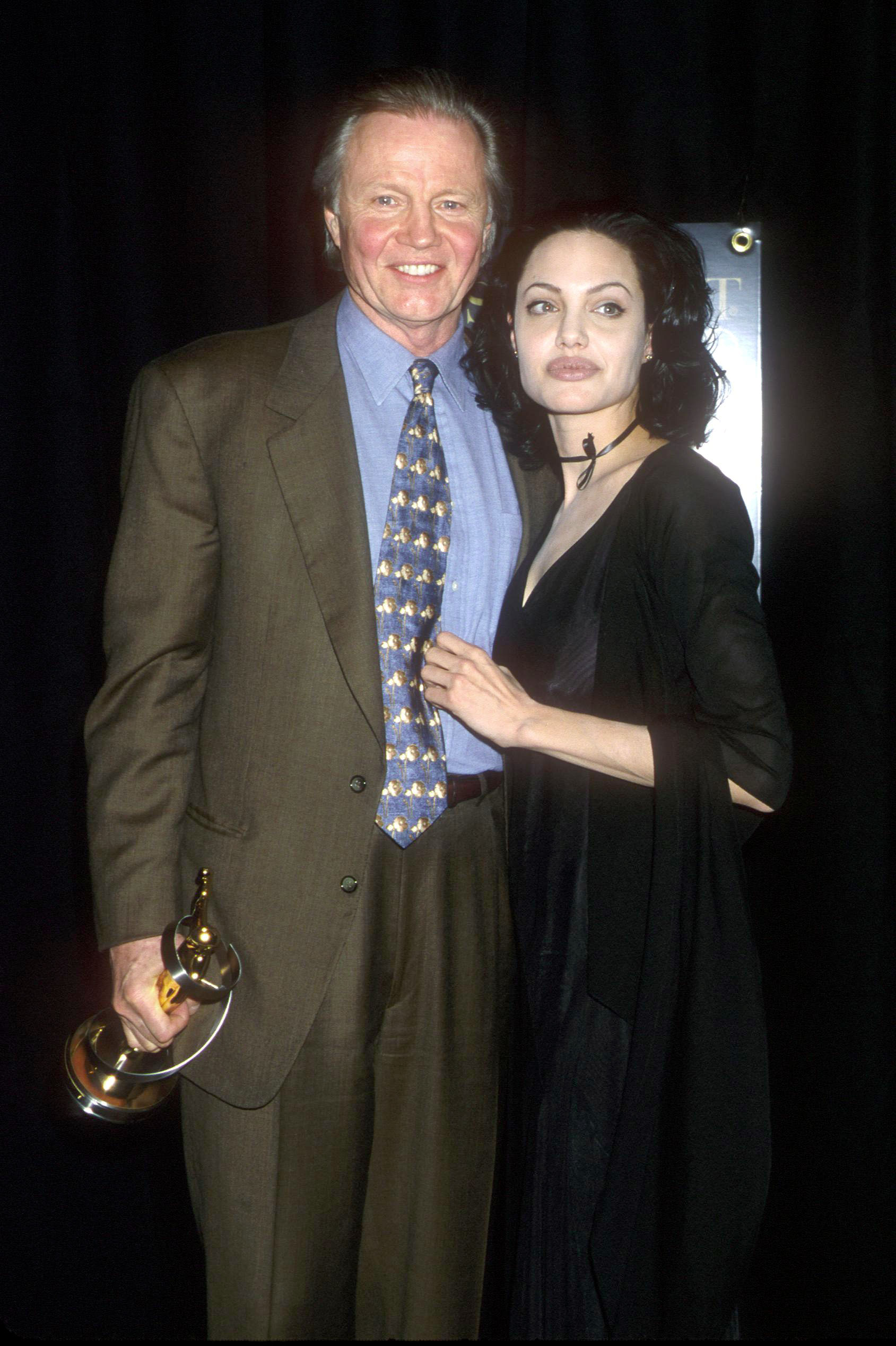Анджелина Джоли с баща си Джон Войт