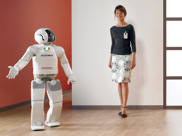 Роботът ASIMO