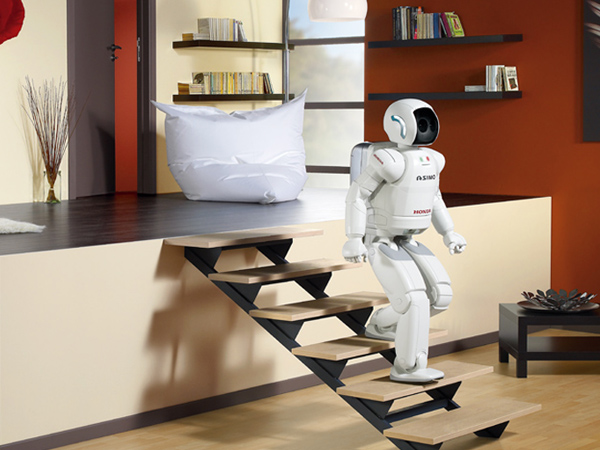 Роботът ASIMO