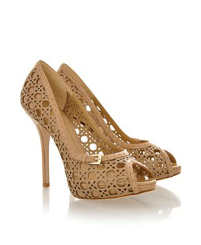 DIOR, 775 евро