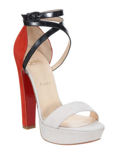 Christian Louboutin, 995 долара