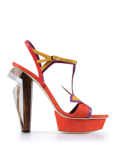 DSquared2, 1700 долара