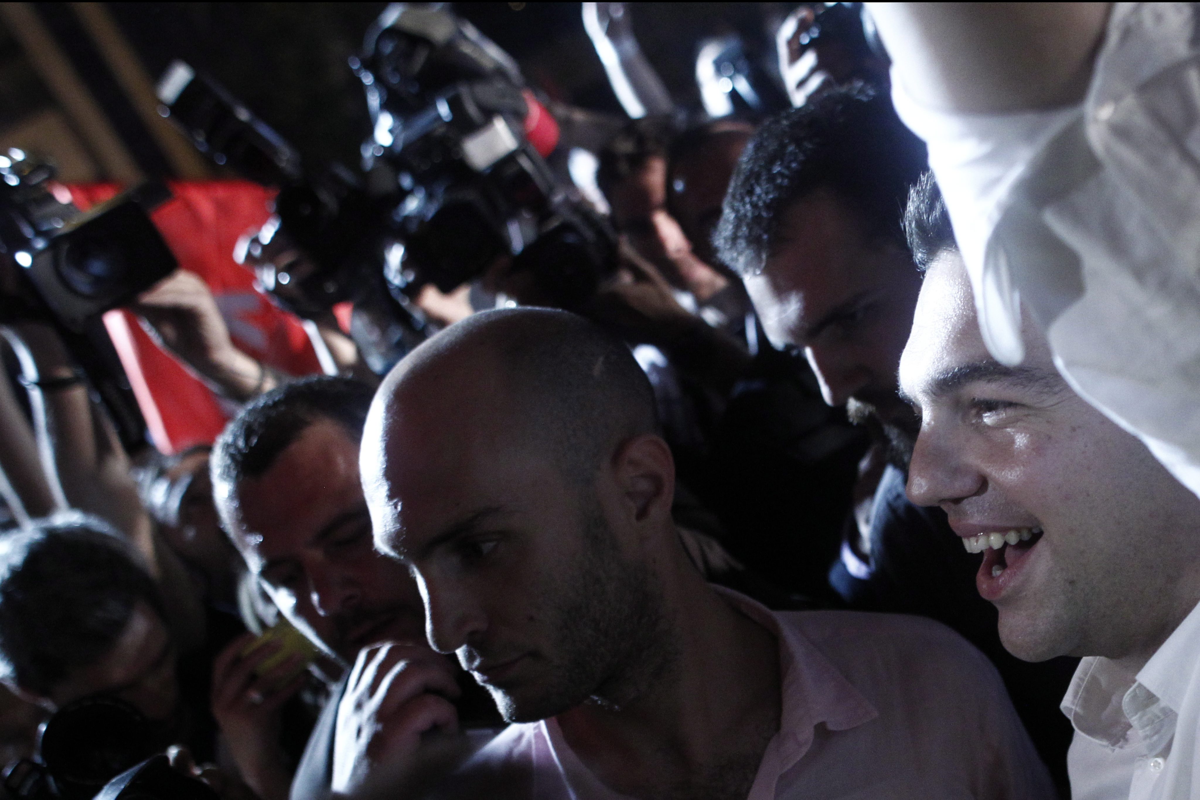 Гърция изпадна в политически хаос - двете големи партии нямат мнозинство
