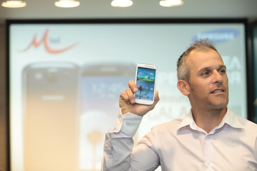 Galaxy S III дебютира и в България