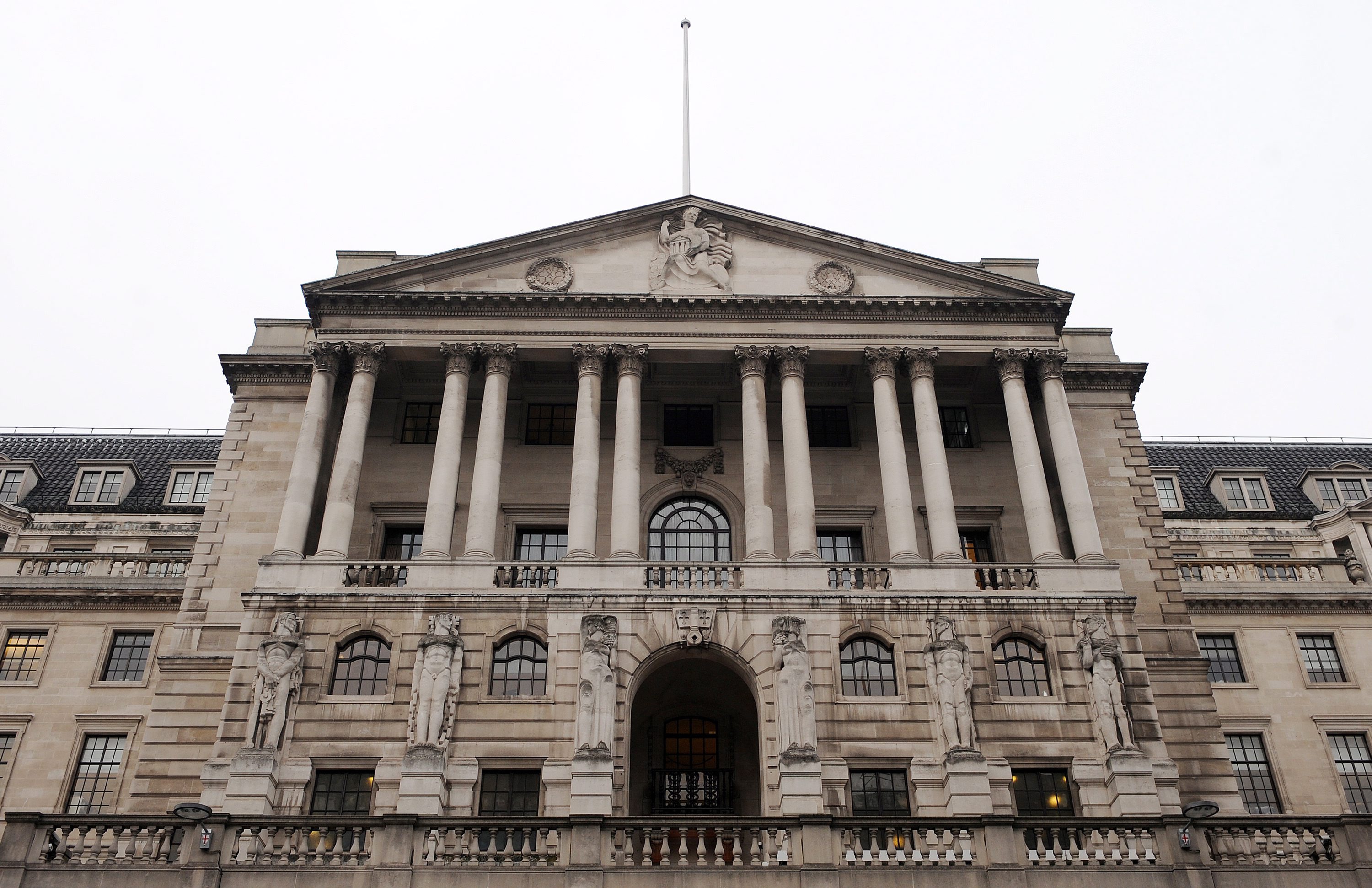 Bank of England мисли за пластмасови банкноти