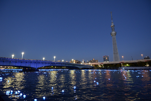 Panasonic пресъздаде по модерен начин фестивала на светулките