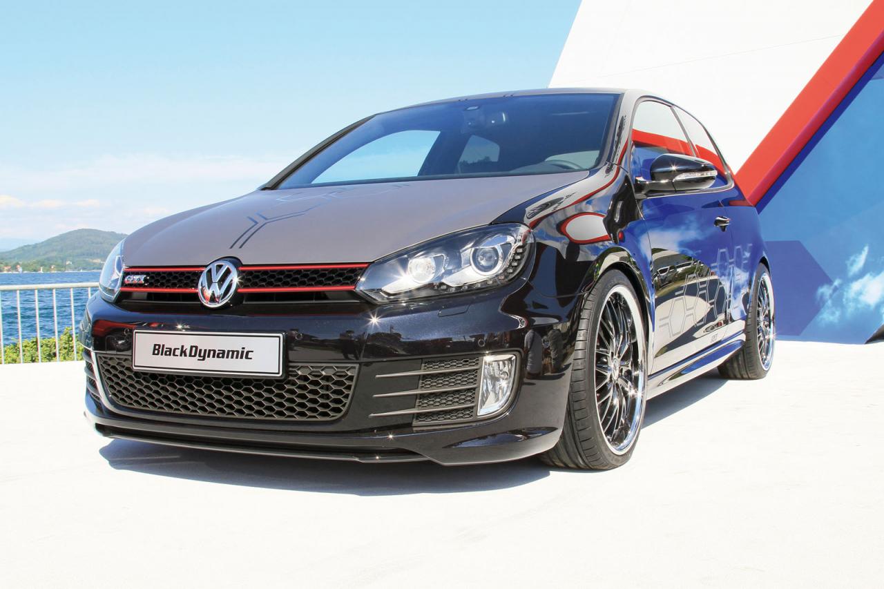 Volkswagen показа уникален Golf GTI Black Dynamic