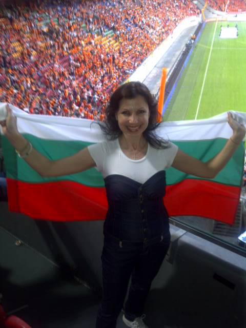 Мисис Баба носи късмет на българските национали