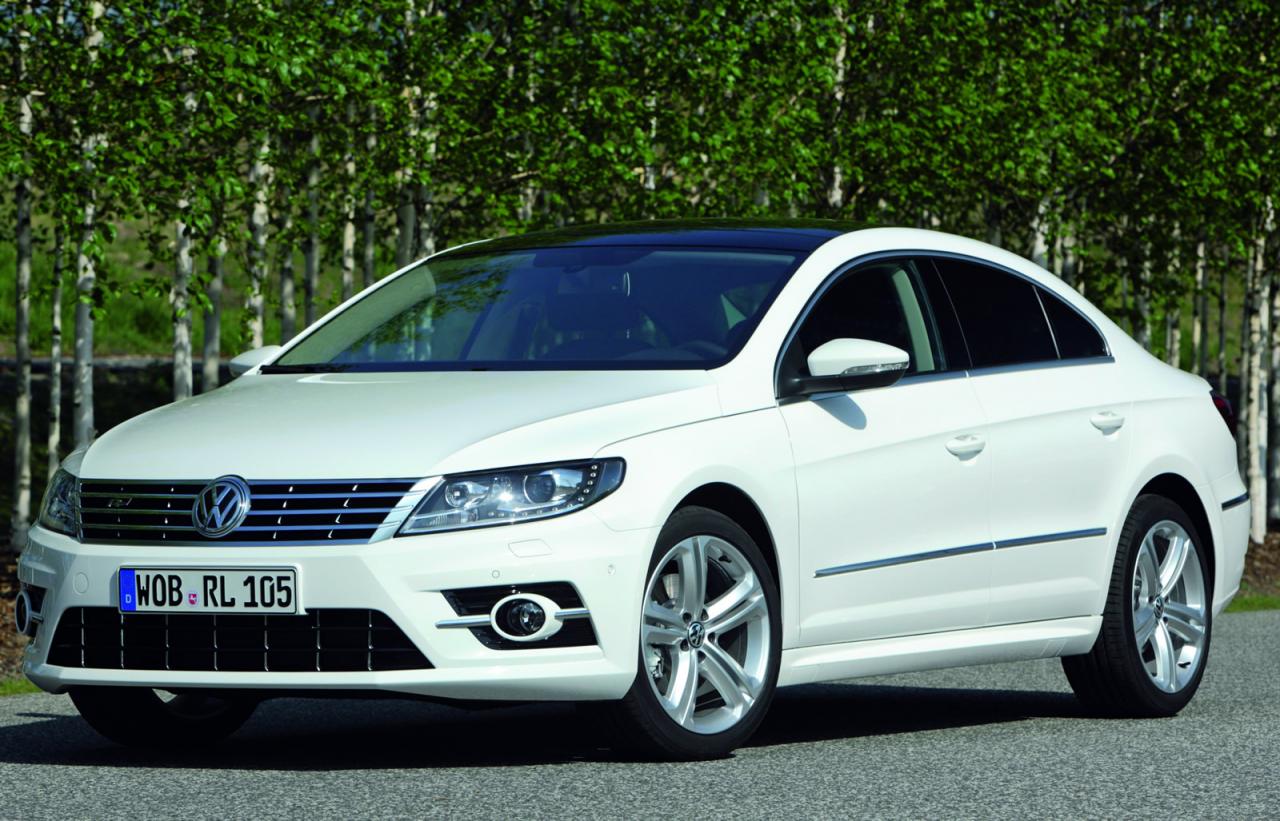 Volkswagen със спортен пакет R-Line за Passat CC