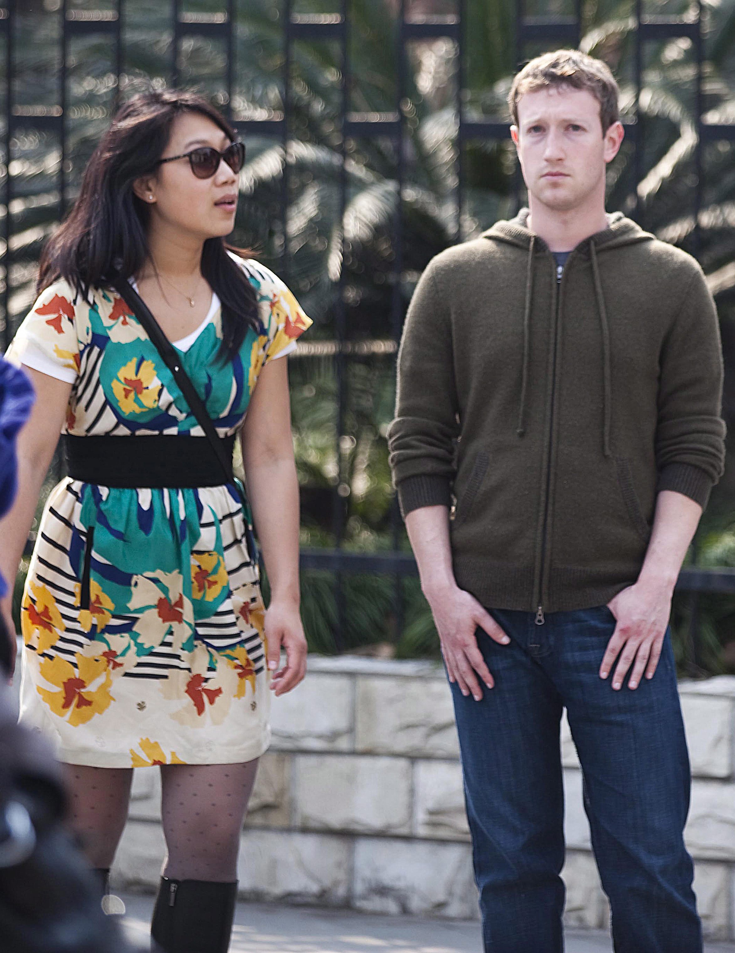 Собственикът на Фейсбук и жена му смайват с пестеливост