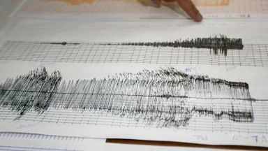 Земетресение разлюля Белица и Благоевград