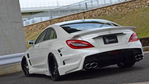 Японци преобразиха Mercedes CLS