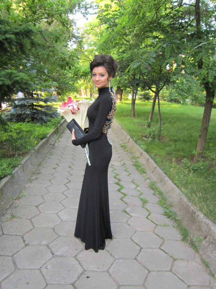 Аника Байрактарова