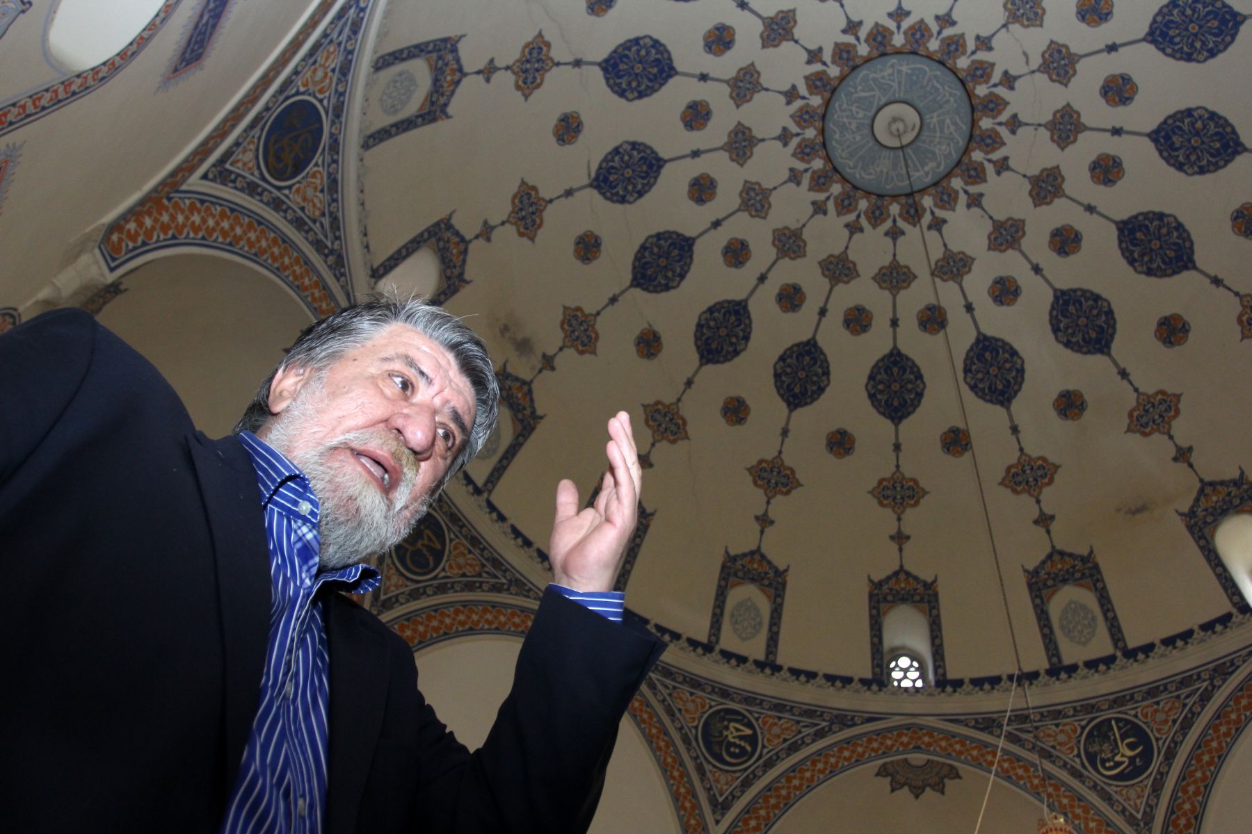 Вежди Рашидов лично извърши оглед на сградата на джамията