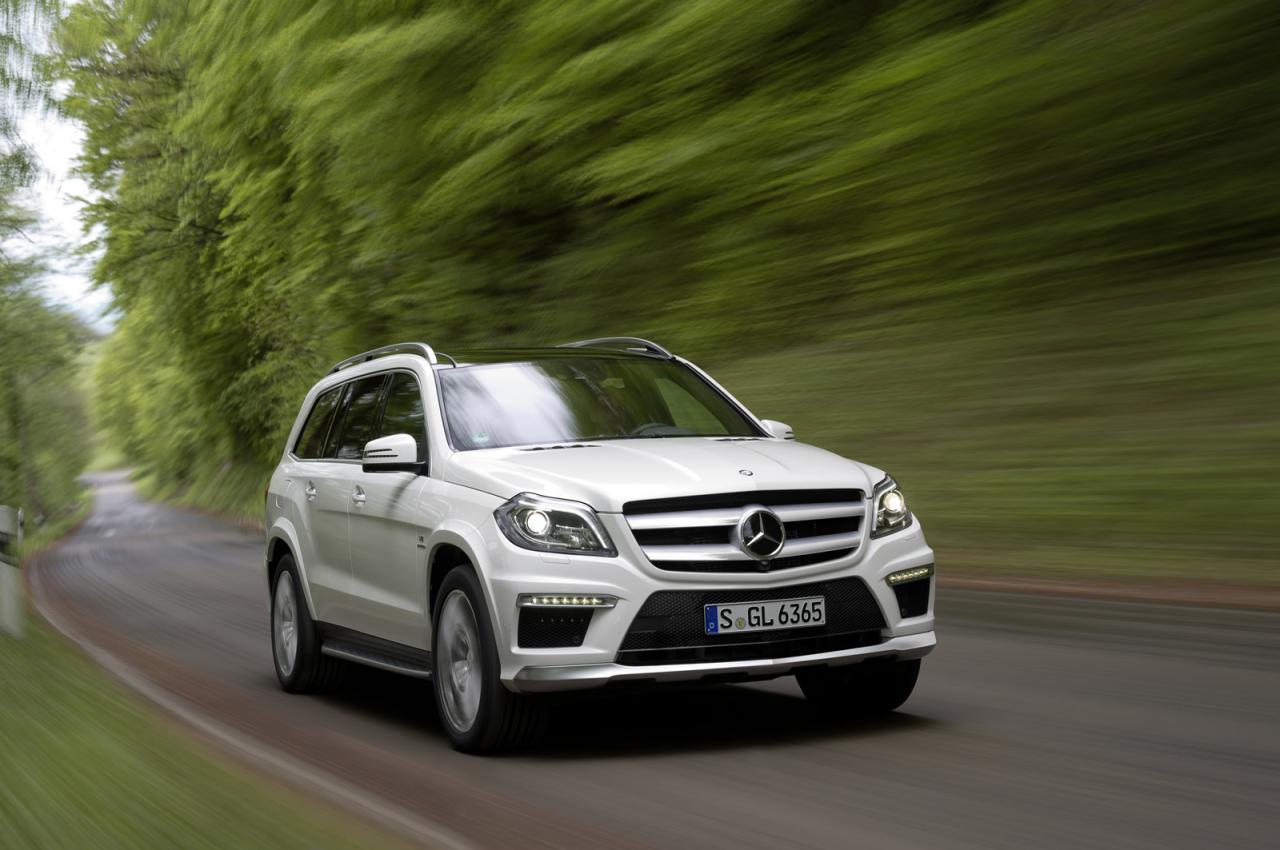 Mercedes представи GL63 AMG с 550 к.с.