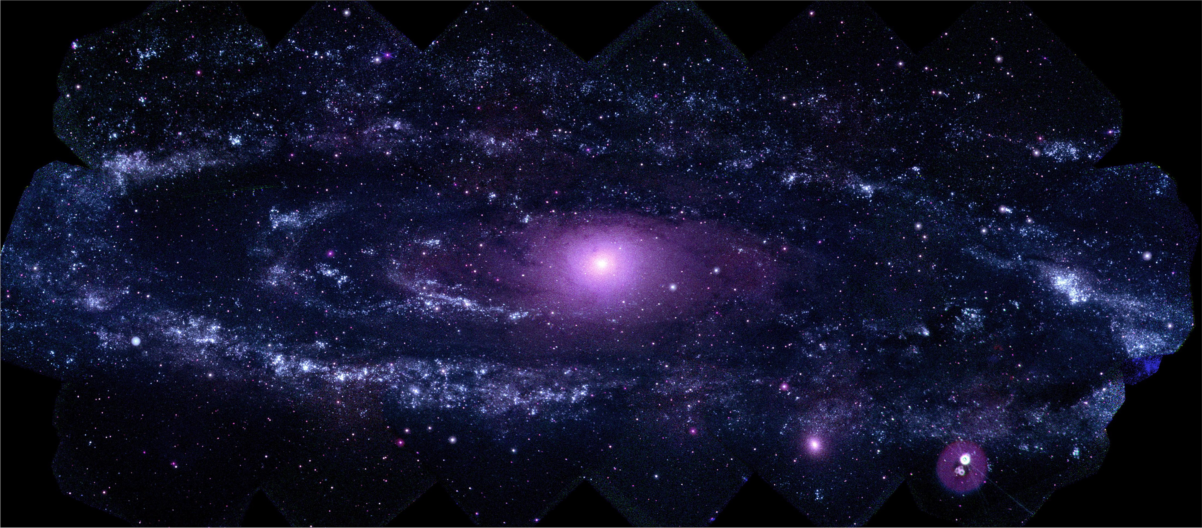 Галактиката Андромеда