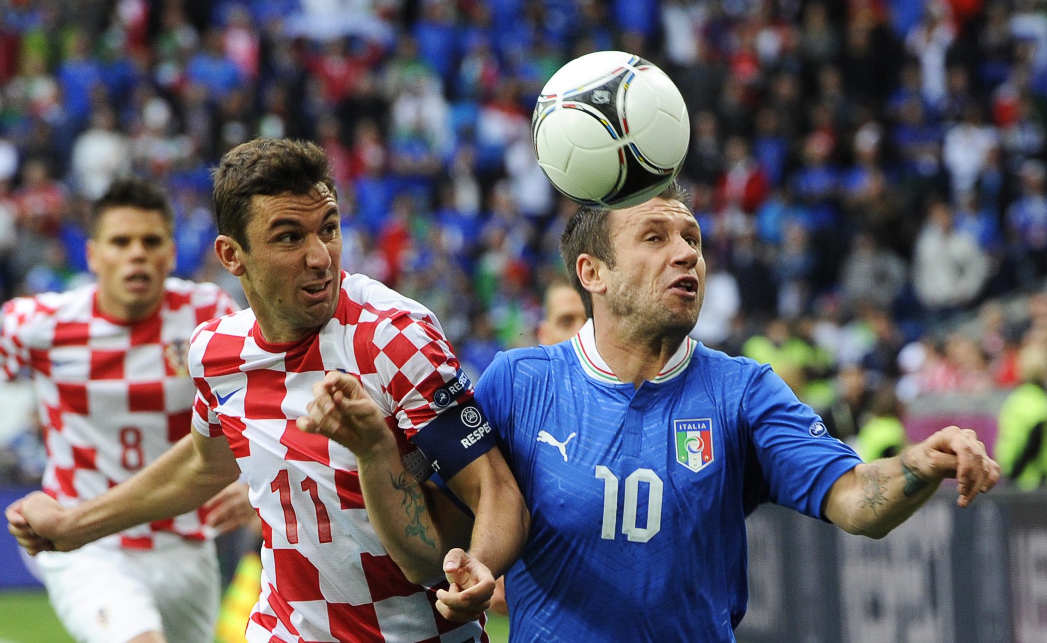 Хърватия удържа Италия и е на крачка от 1/4-финал